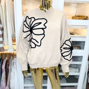 Boutique Floral Applique Embroidered Beige Cream Cozy Sweater Women Size M